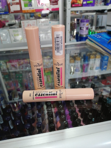 pestañina essential de vogue